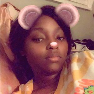 Meet your Posher, Aviance